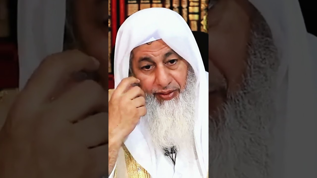 ما حكم تواصل الخاطب مع خطيبته عبر الهاتف قبل عقد القران؟