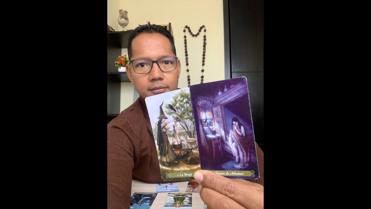 La VÍBORA que te ABORRECE se leyó las CARTAS y quedó asustada con lo que la BRUJA le dijo👀