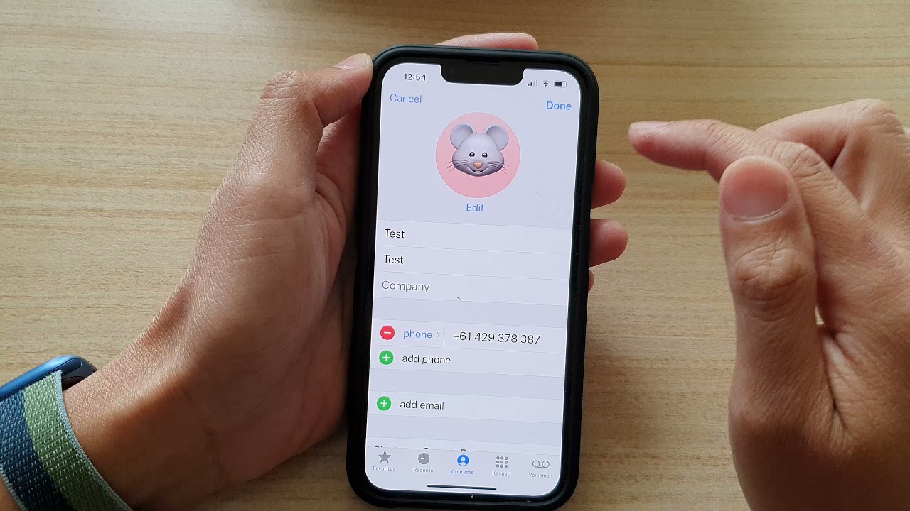 iPhone 13/13 Pro: How to Delete a Contact