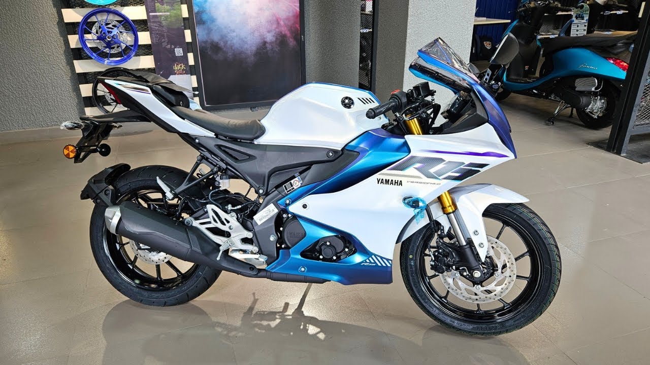YAMAHA R15 V4 New Color 2025 : Price & All Colors | Festive Offers | R15