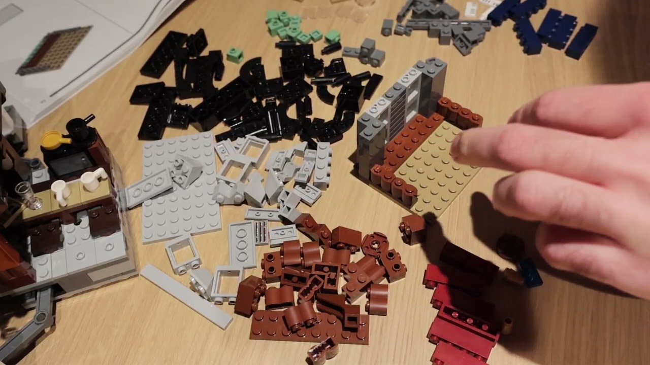 Building LEGO Harry Potter 76408 12 Grimmauld Place Part V