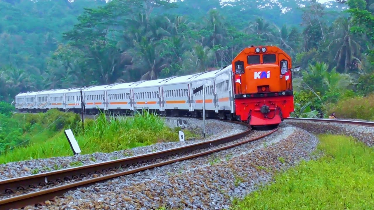 TOP‼️30 KERETA API BERKELAPA MERAH ATAU RNB EX SUMATERA DARI BULAN AGUSTUS - DESEMBER