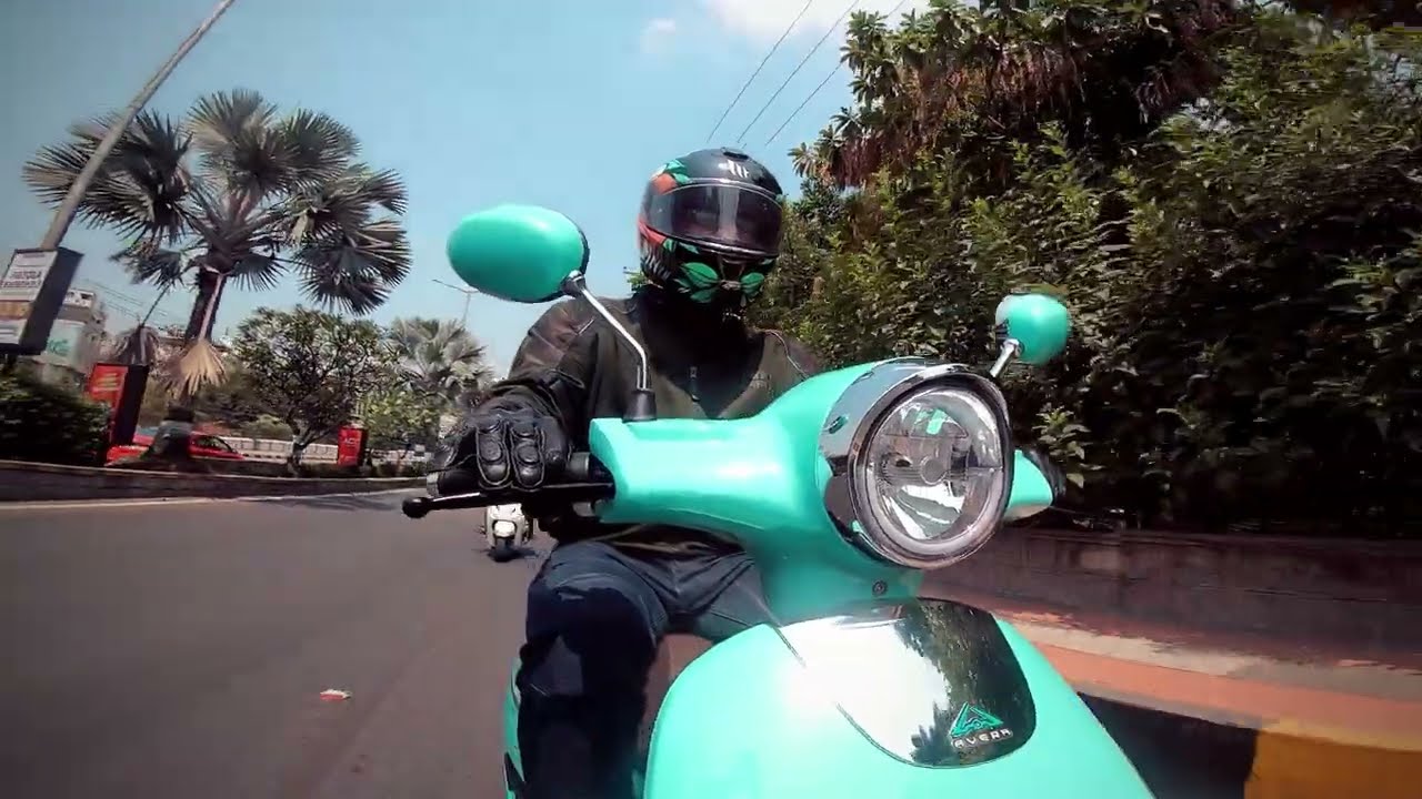 Test Ride Review - Avera Retrosa Electric Scooter - 118kmhr top speed ||