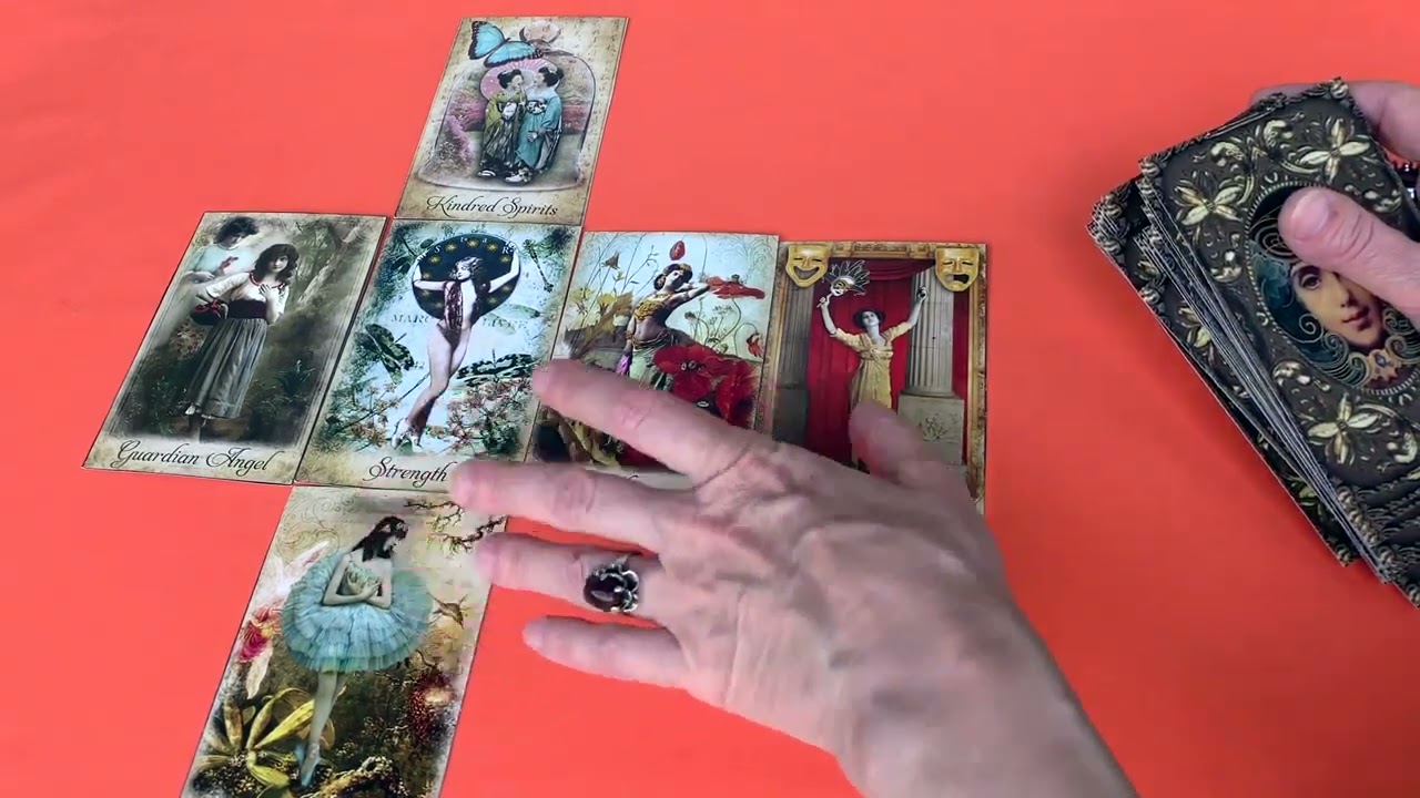 Его мысли и чувства к Вам на сегодня 🌹Что Есть, Будет и Чем сердце успокоится? Колена