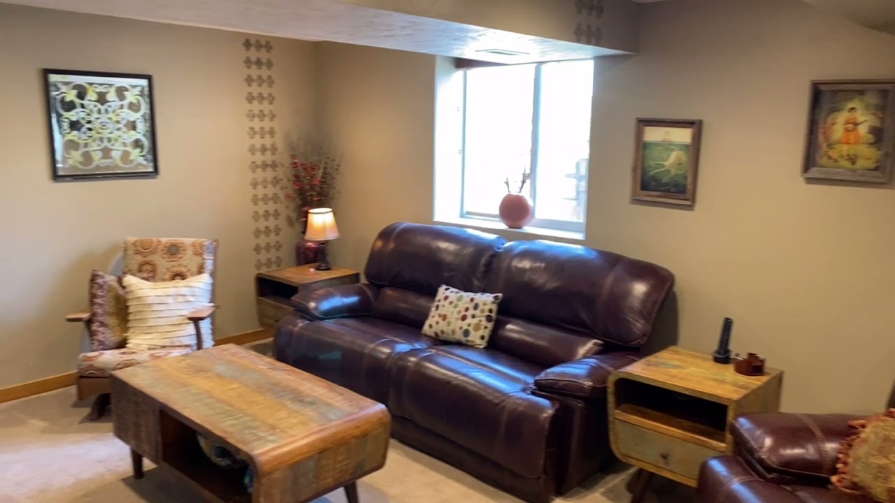 28 E Sapphire Ln. Spokane, WA 99207