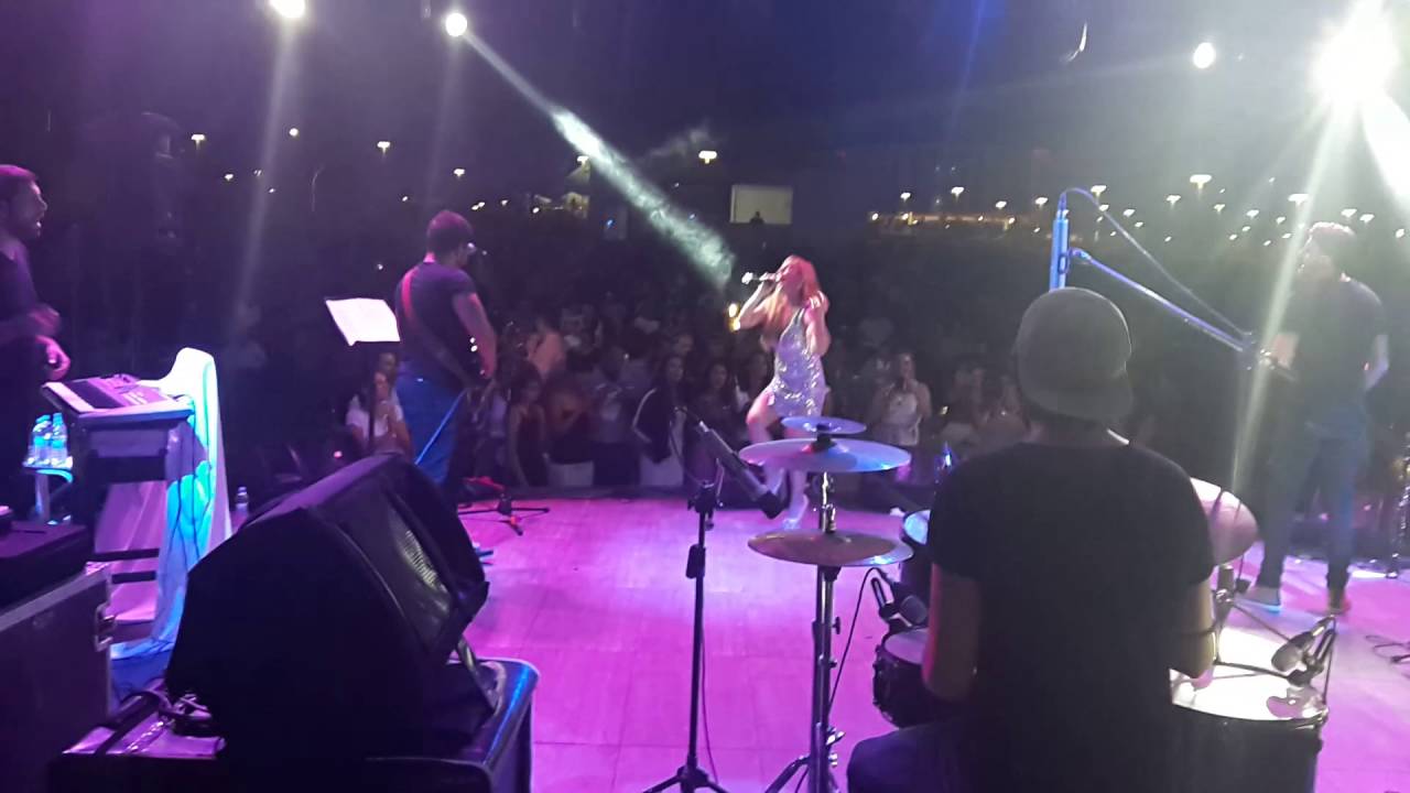 Zeynep Dizdar& Doğukan Çavlu  - Son Bir Rica (harika sahne performansı)
