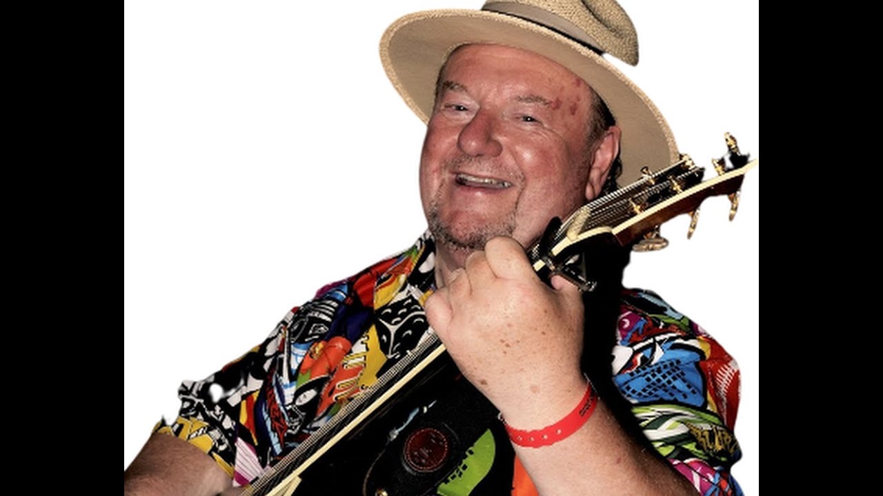 EDDIE WALKER at St Andrews Folk Club 25-5-86 (artiste only)