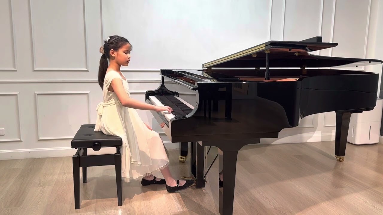 Piano ABRSM Grade 7 Exam (Distinction)