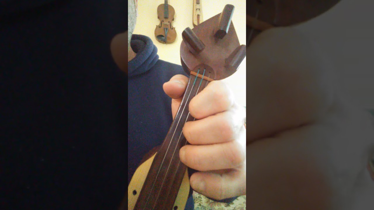 Turkish tune on the Pontic Lyra/kemence