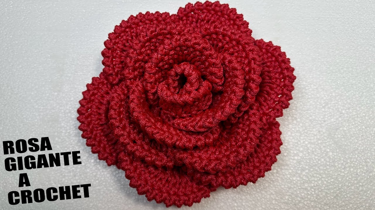 ROSA GIGANTE A CROCHET PARA CARTERA