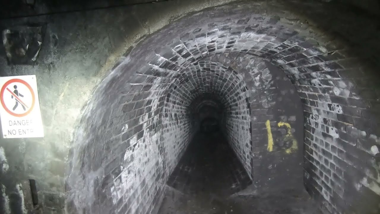 Standedge Tunnels and Surface Shafts #Explore #underground #Shaftbottom