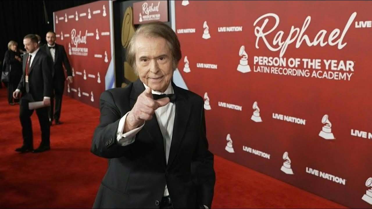 Raphael vive su gran noche homenajeado por los Latin Grammys | AFP