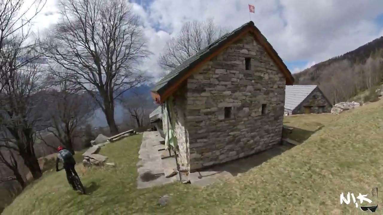 Monti Monti  - Alpe Foppiana