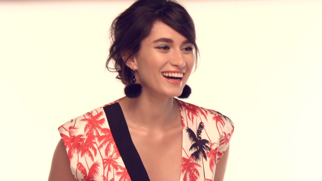 ALL Temmuz Kapak Kızı Hande Doğandemir