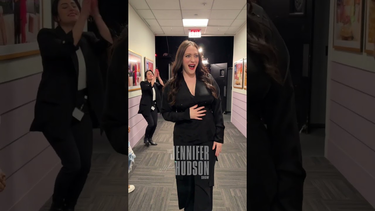 Kat Dennings is speechless walking down the &ldquo;JHud Show&rdquo; Spirit Tunnel