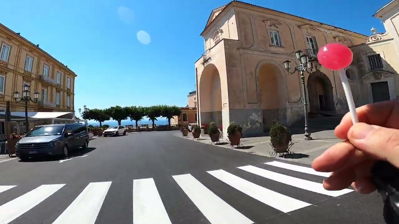 Massalubrense - Sorrento - Vico Equense (mangiando un leccalecca)