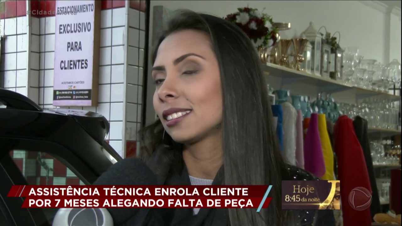 Assistência técnica fica com celular de cliente por sete meses e não resolve problema
