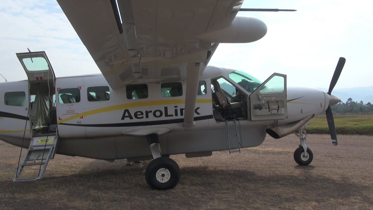 Aerolink flight, Entebbe to Kihihi, Uganda, Cessna Caravan 208B