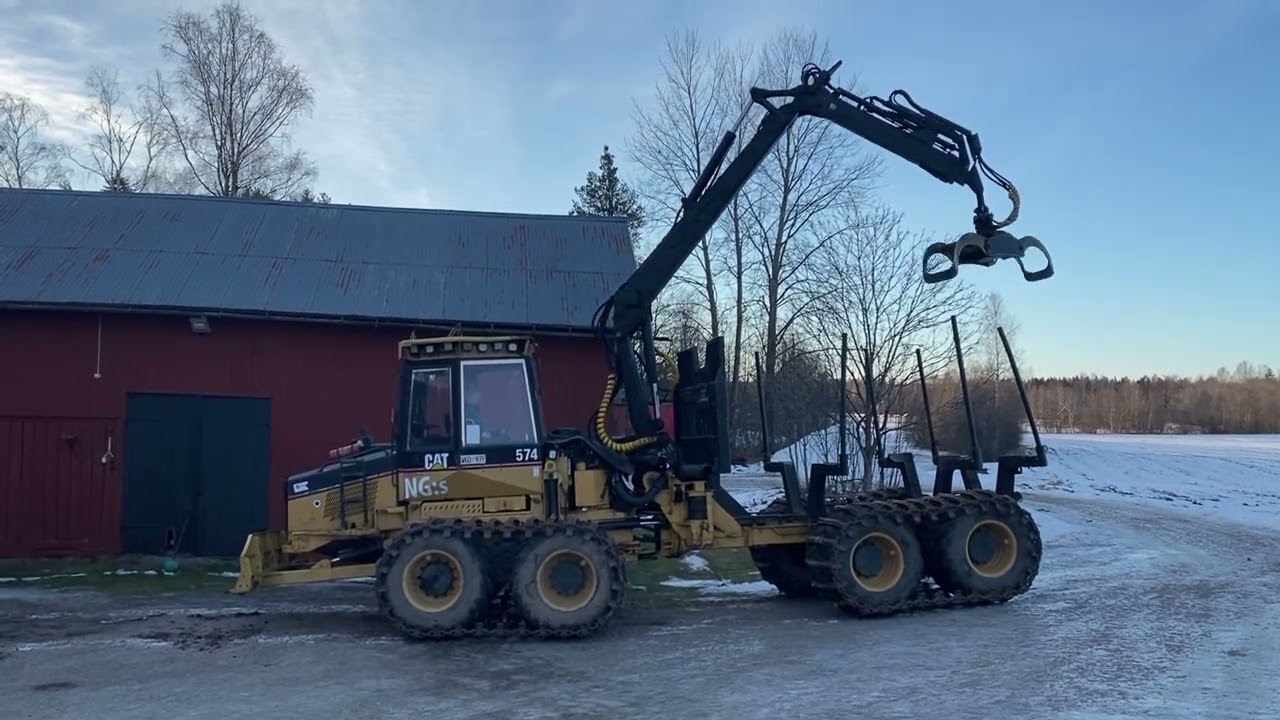 Köp Skotare CAT 574 på Klaravik