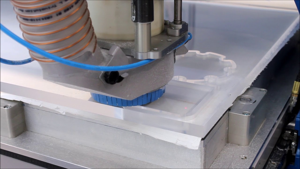 Vidéo MECAPRO MECANUMERIC decoupe PMMA 20 MM
