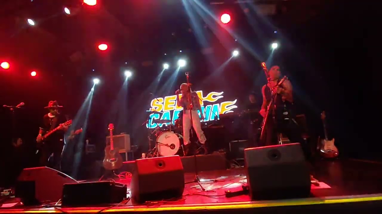 Seda carmin en The Roxy 18/12/25