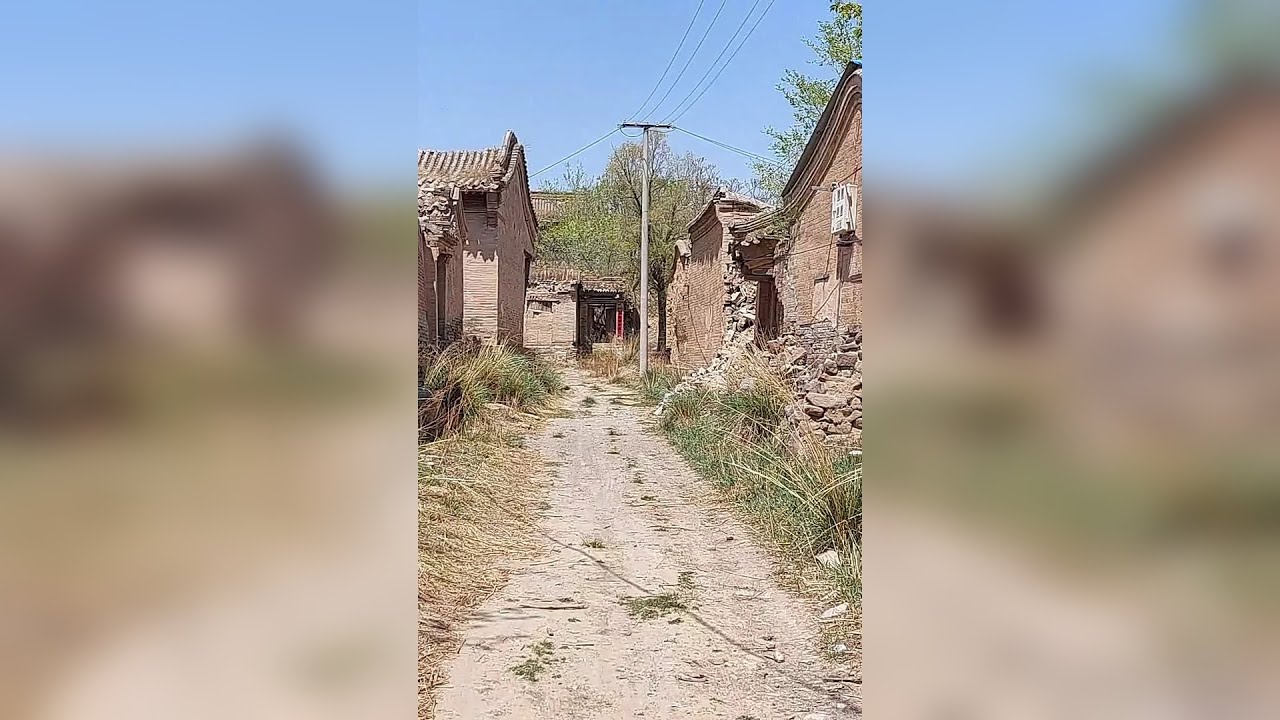 探秘荒野中一座600年古村落，还住着一户人家，太神秘了