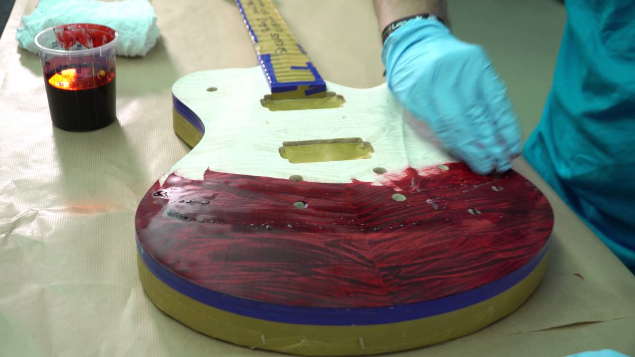 Henning's Framus Panthera II Masterbuilt - First Stain (Part 2)