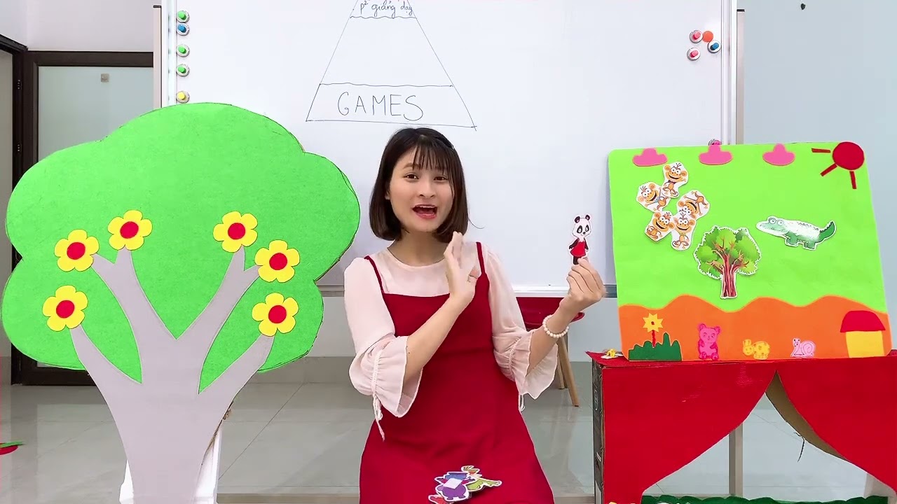 Hello song trong giáo trình Amanda and Friends. Bên mk đào tạo và chuyển giao ct này nhé