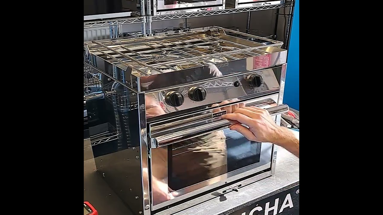 How to use your Force 10 marine cooker - cooking without compromise at sea