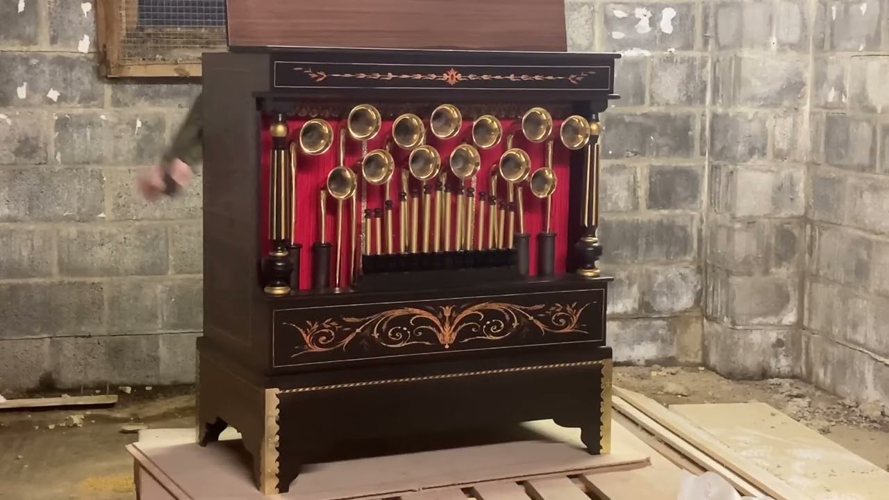 Trumpet Street Organ playing Dorfkinder Waltz