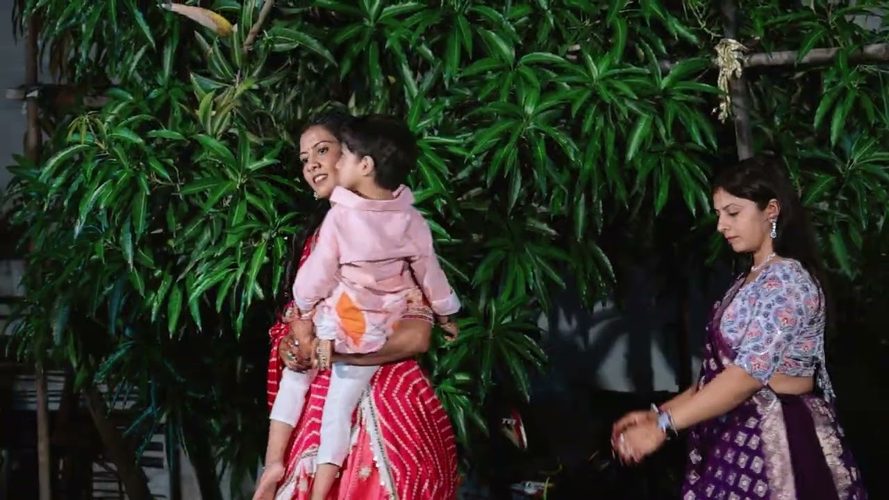 JAYESH & RIMPAL 02garba