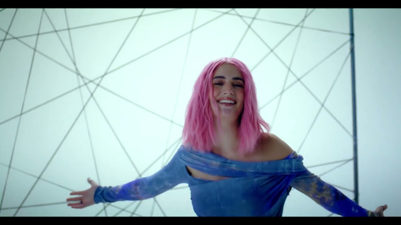 Vivir Sin Ti - Alessandra Aguirre (Official Video)