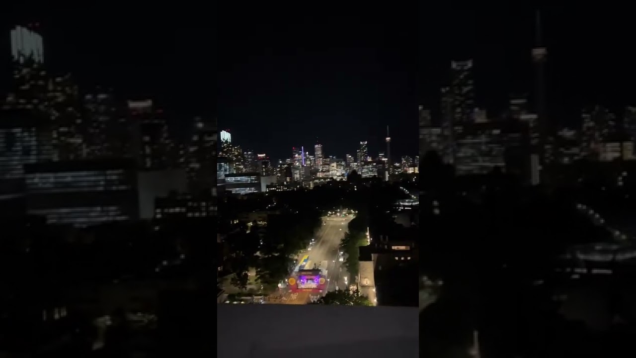 Toronto Bar with a view 🥰Best Patio in Toronto. Drinks are good too) #whattodointoronto #toronto #