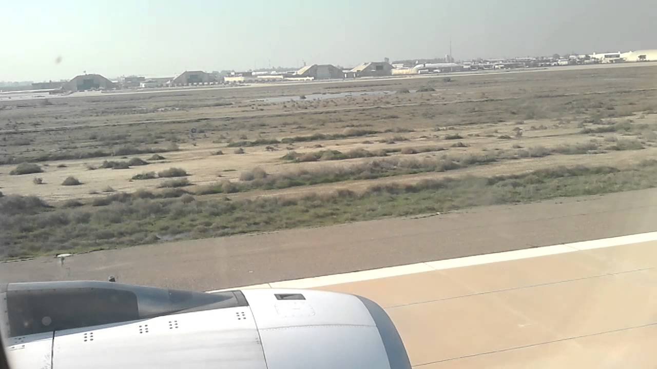 Iraq Baghdad - Take-Off with Emirates from Baghdad to Dubai International Airport (HD)