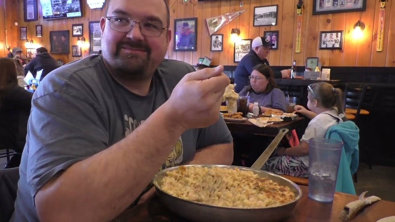 Mooney's mac and cheese challenge