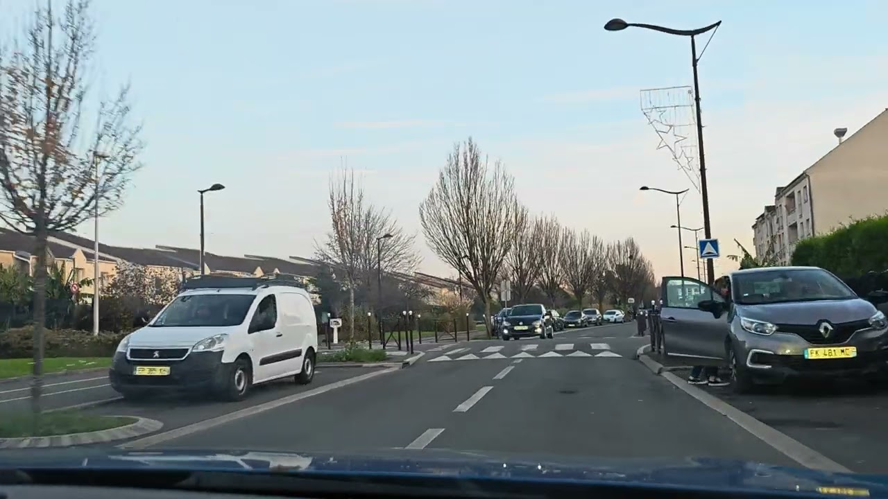 JE LUI APPRENDS LA CONDUITE COMMENTÉE ( PARTIE 2)
