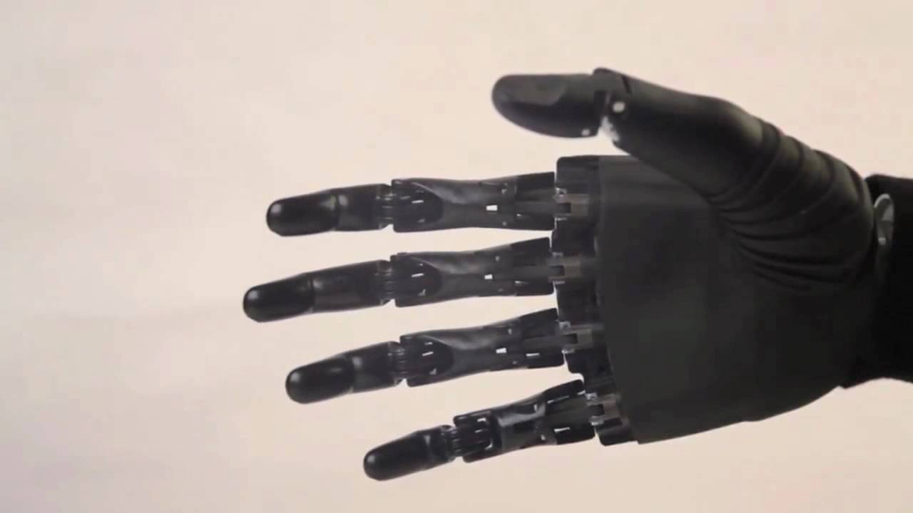 Demonstração da Mão Biônica Bebionic l Conforpés