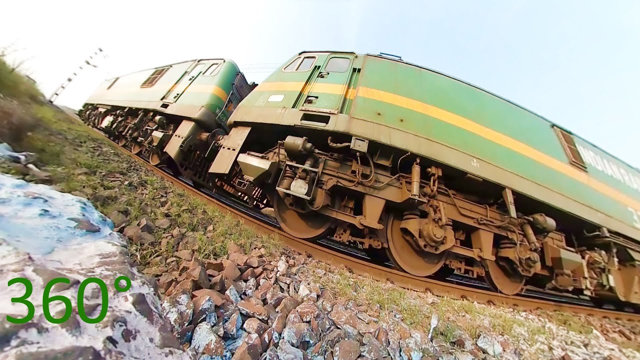 WAG-9 Loco hauling wagons 360 VR Video | Indian Railways