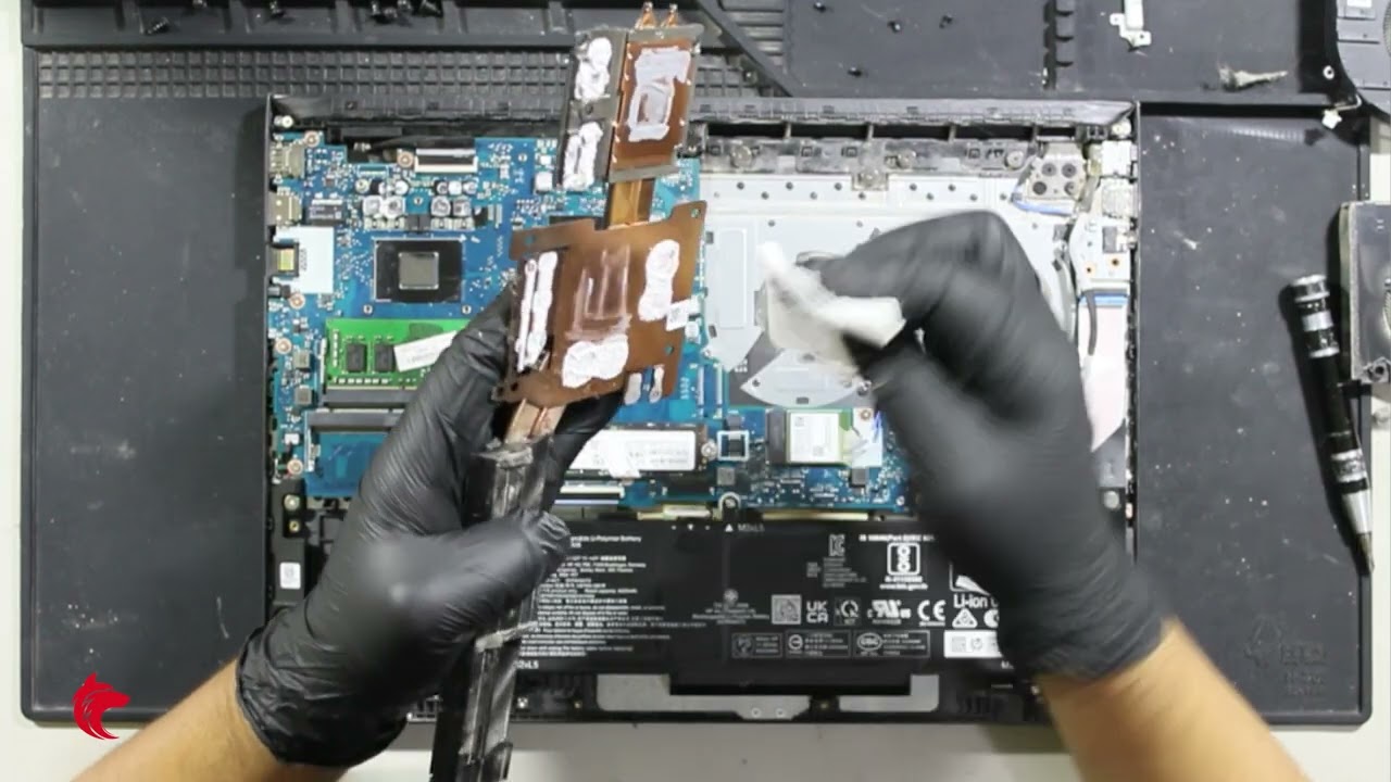 Desensamble y cambio de pasta térmica laptop HP Victus 15 15-fb0122la.