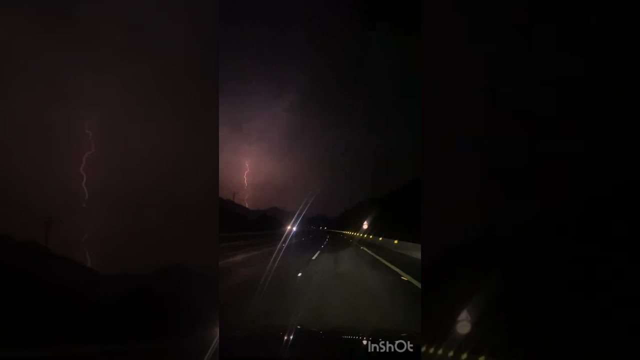 أمطار ورعود وبروق وجو بديع 