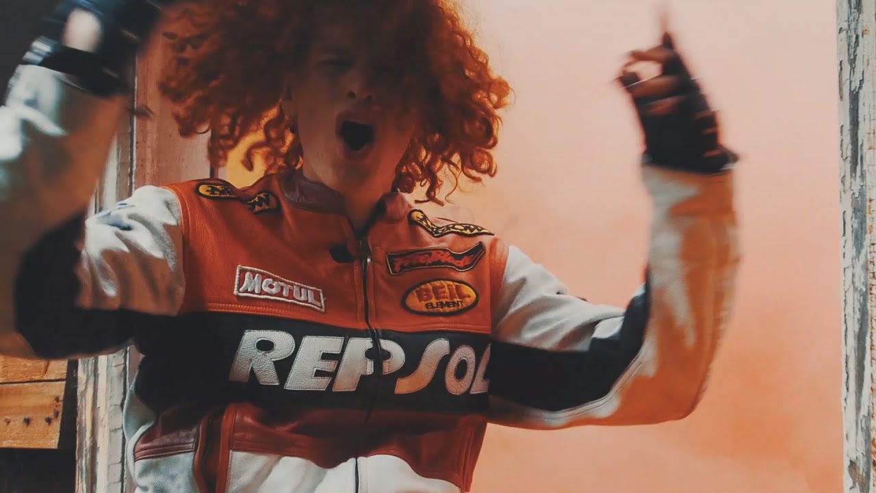 Roux - Trapped (Official Video)