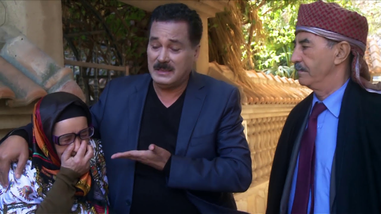 KARIM MOSBAHI CLIP EL WALDINE.  كريم مصباحي(.  Official Music Video)