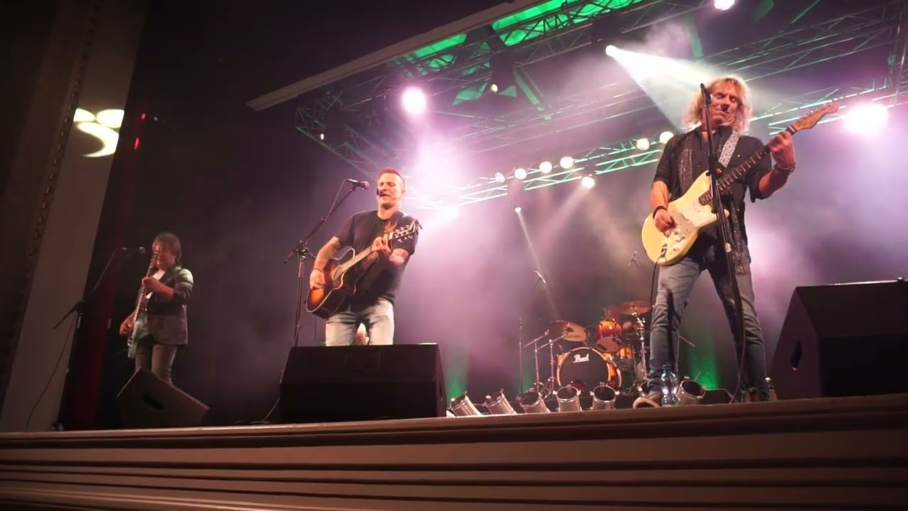 12 Spirit of Smokie - Think about the night
