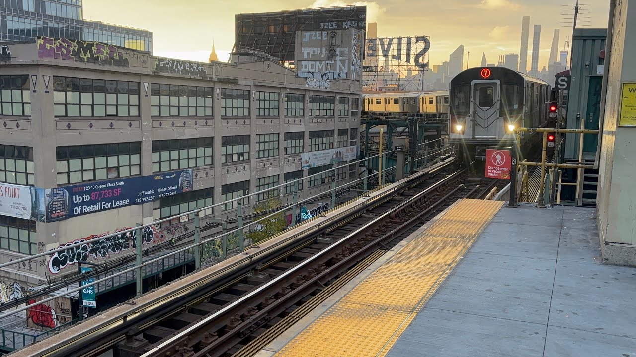 IRT/BMT N,W and 7 train action at Queensboro Plaza (R46,R68,R188