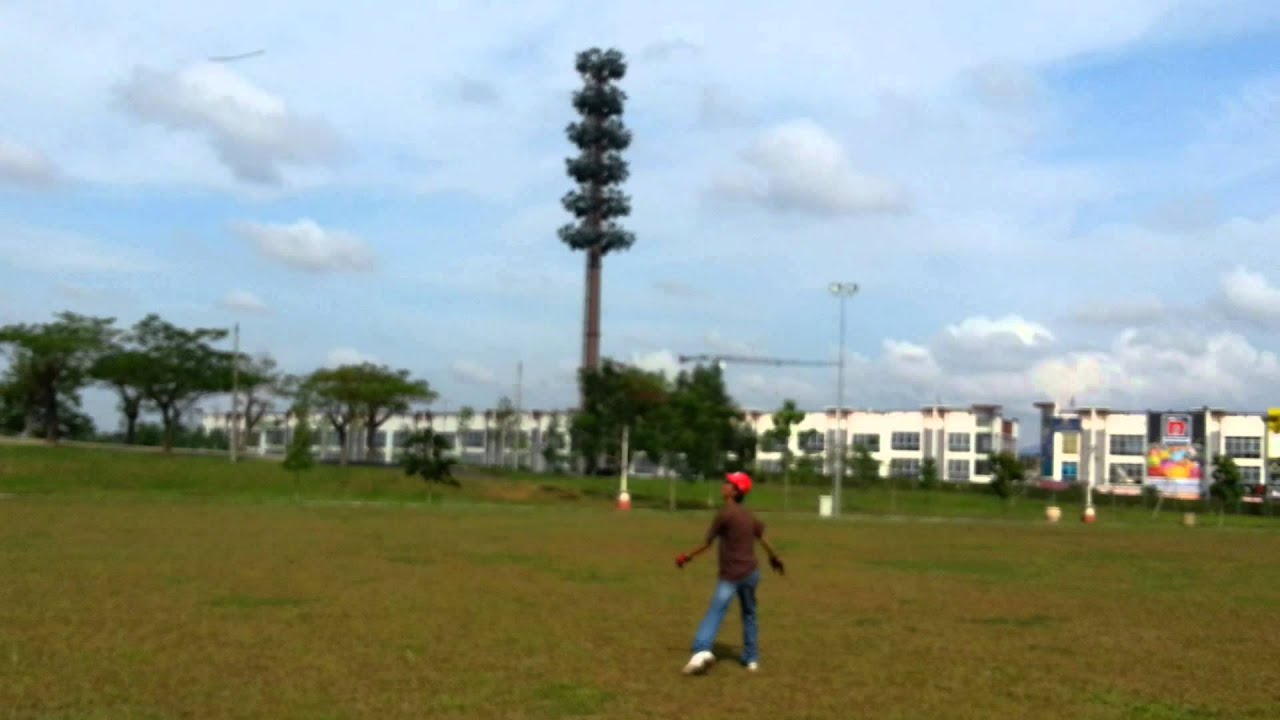 Main boomerang