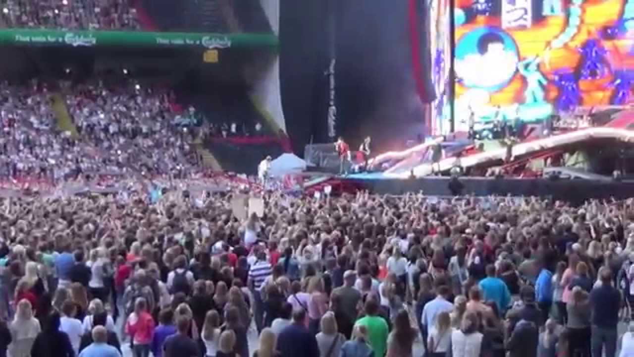 One Direction WWA Copenhagen June 17 Strong & Better Than Words