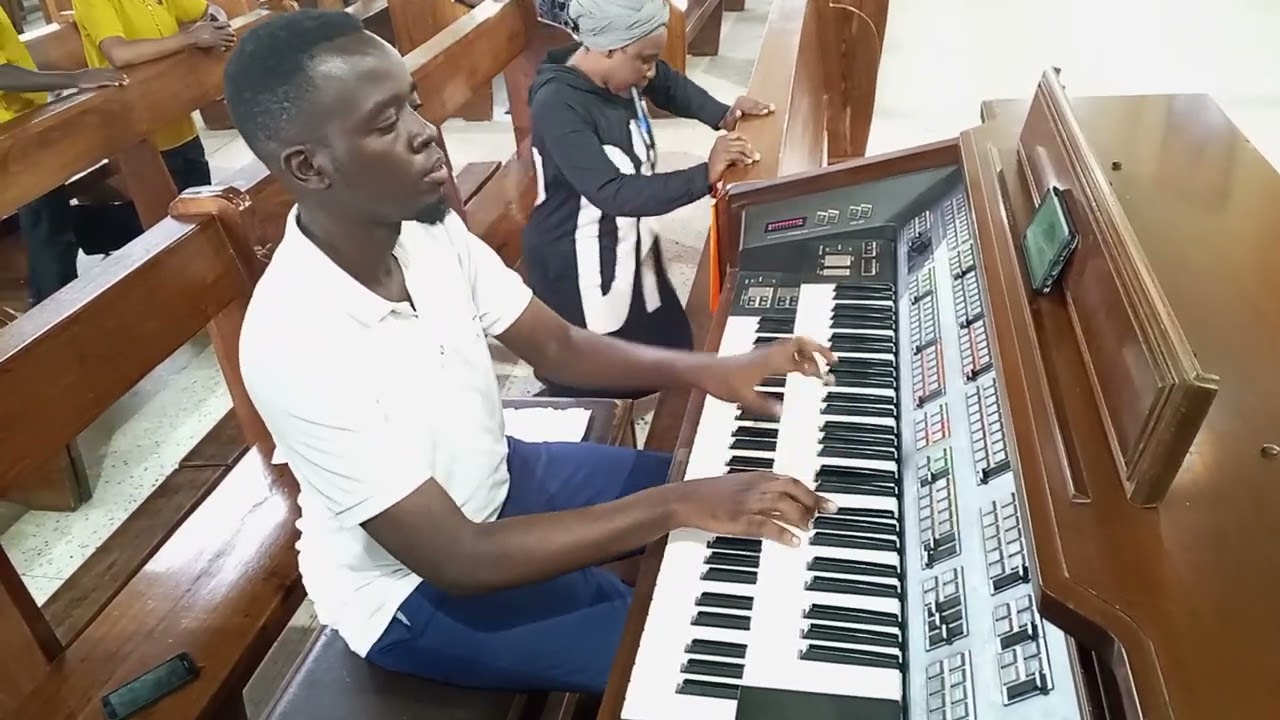 Ukuu wa Mungu By. Mt Gabriel malaika mkuu segerea