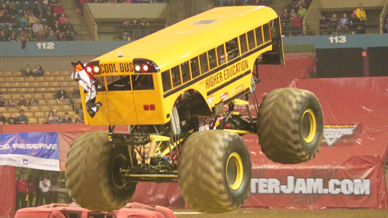 Crash Drive 2 Gameplay - Monster Truck Madness | skyzm