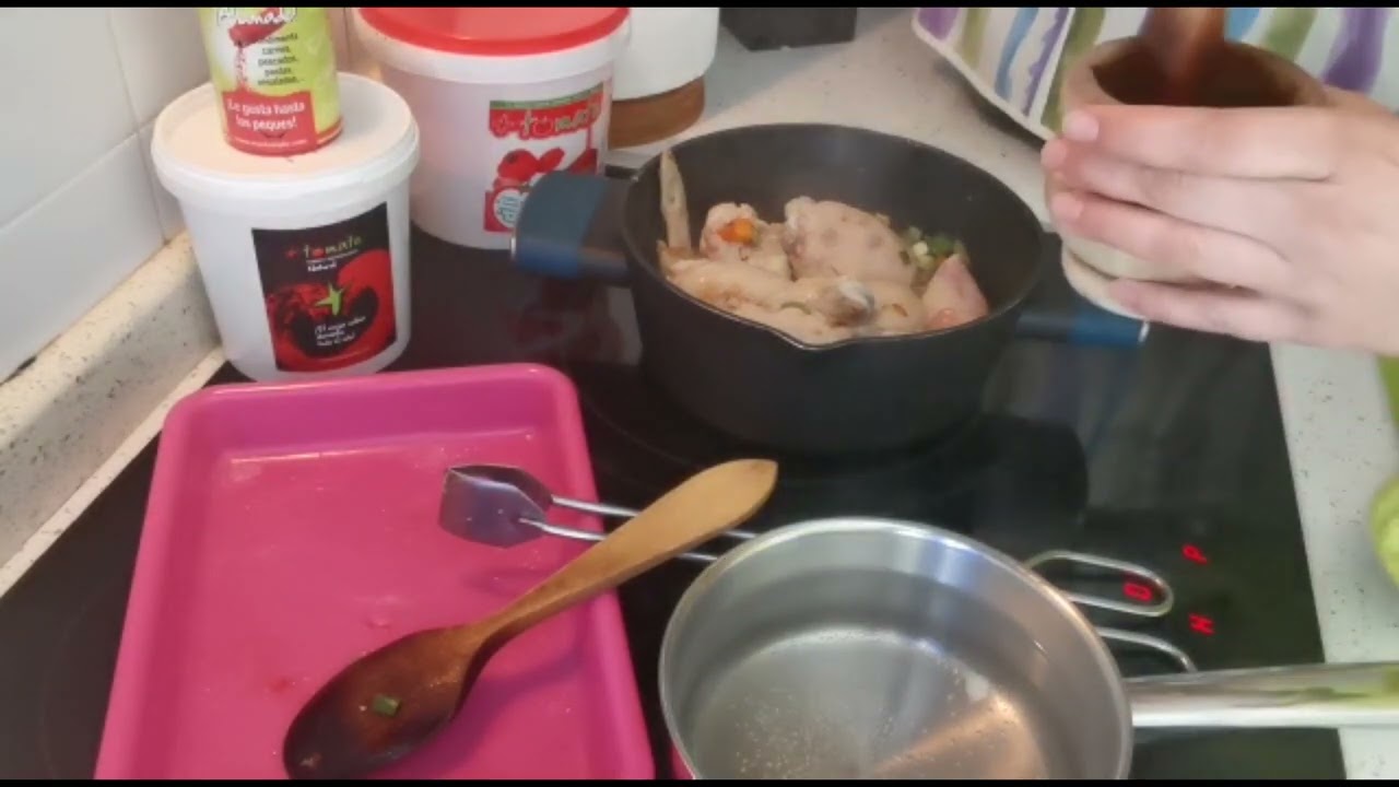 Guiso de pollo con +T🍅mate!!