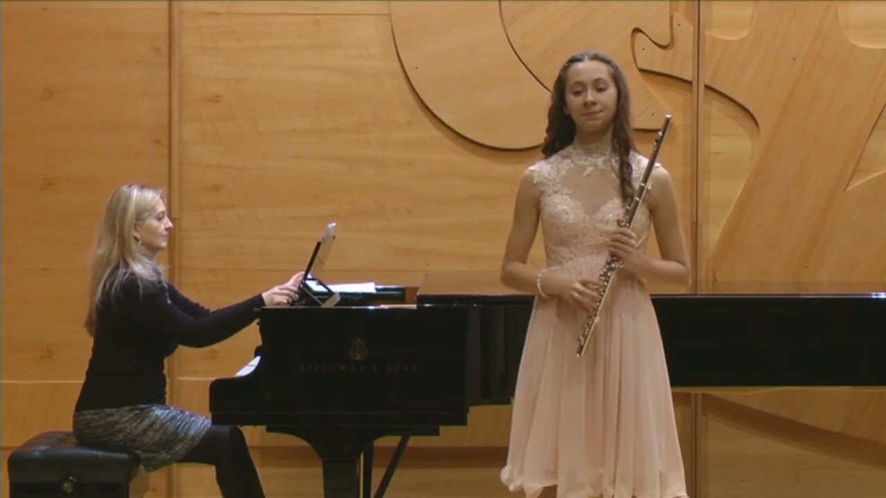 Mozart - Flute Concerto No. 1, 2 in G major (K. 313) by Alexandra Piskořová